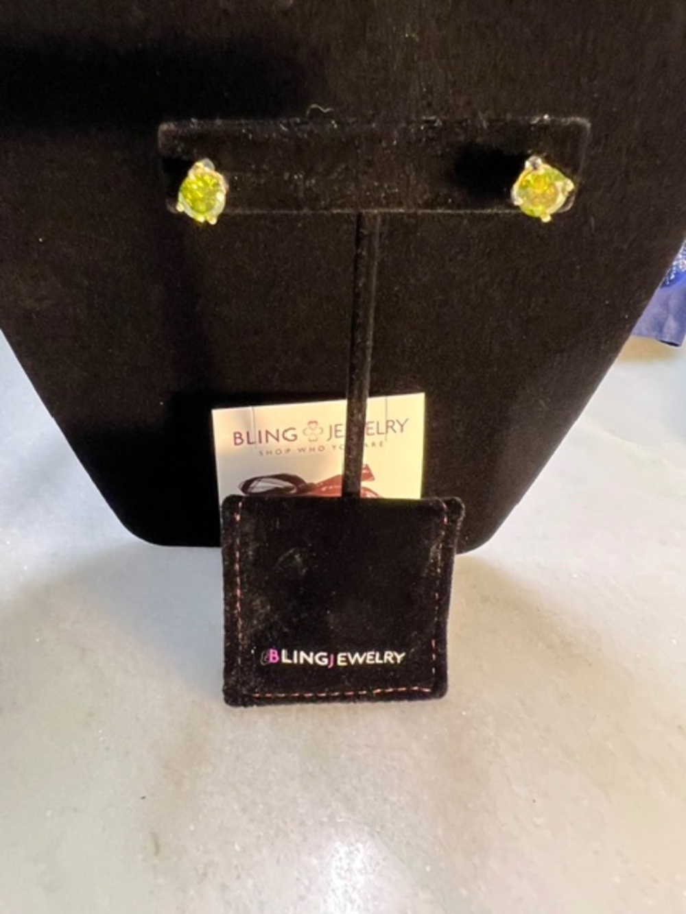 NWT Bling Jewelry 1CT CZ Peridot Stud Earrings Sterling/gold plated.